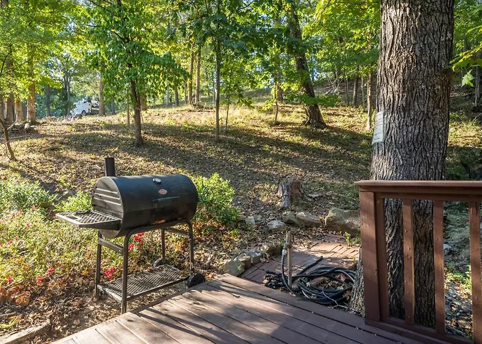 Luxury Rock Creek Cabin W Deck By Lake Hamilton