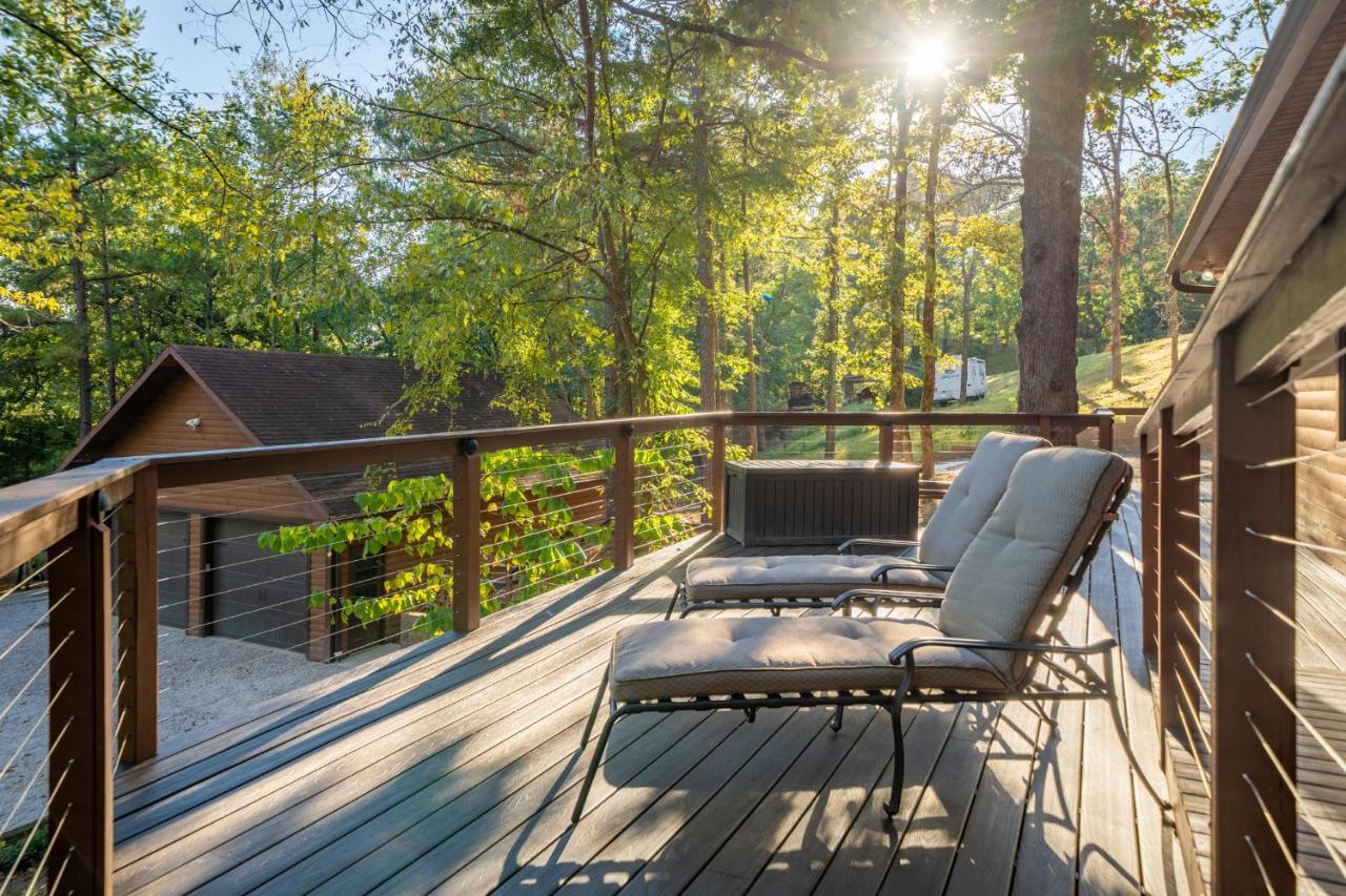 Luxury Rock Creek W Deck By Hamilton Hébergement de vacances Hot Springs