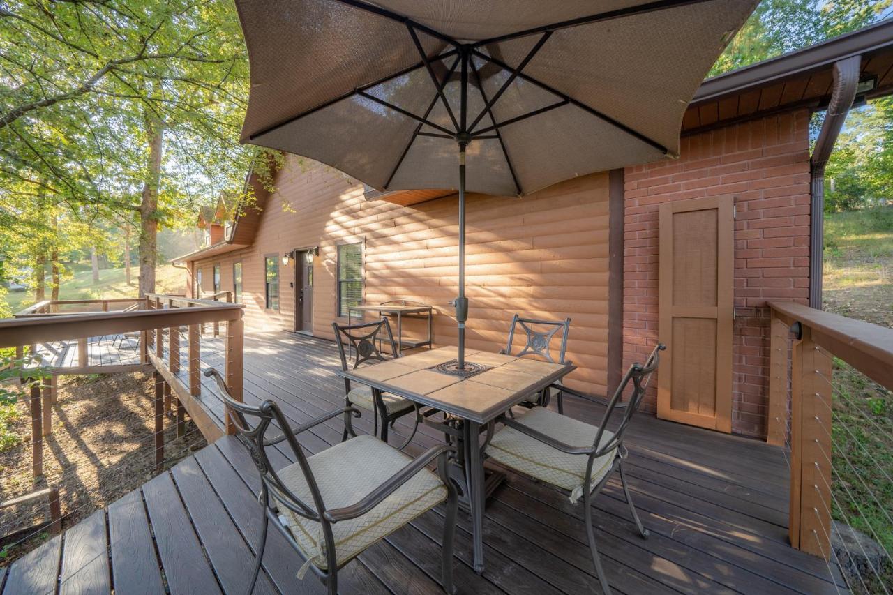 Hébergement de vacances Luxury Rock Creek W Deck By Hamilton *